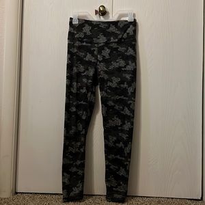 SOFT MARBLED GREY CAMOUFLAGE LEGGINGS SIZE S